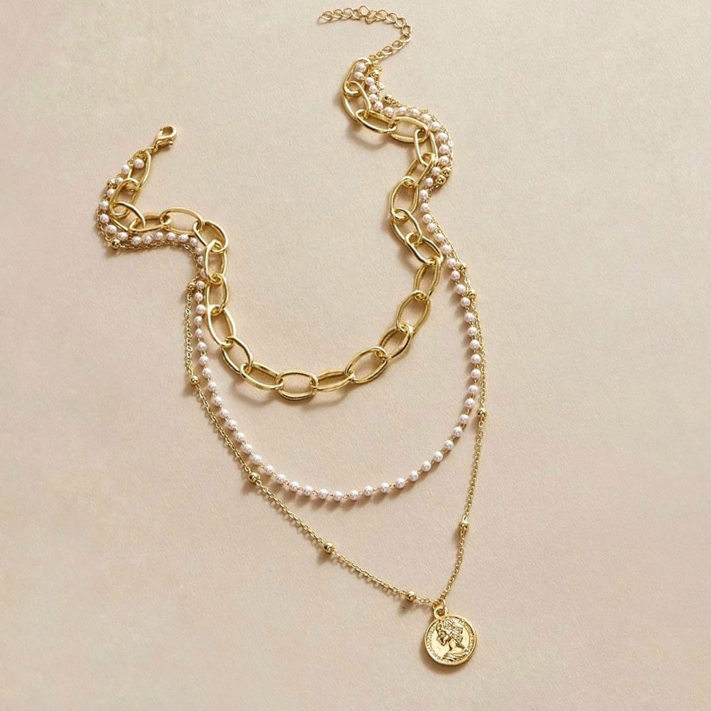 Diana Pearl Necklace