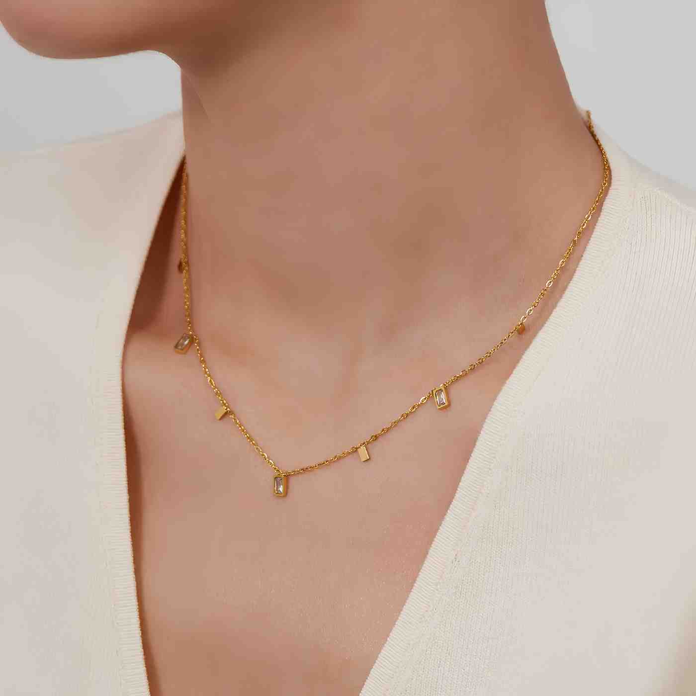 Elegant Crystal Necklace