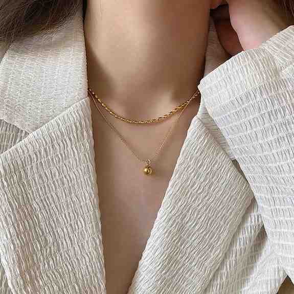 Oblique Bead and Sphere Layered Necklace